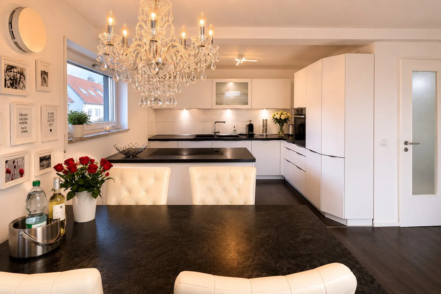 4 Zimmer Wohnung mit 106 m² in Augsburg – Bild 1