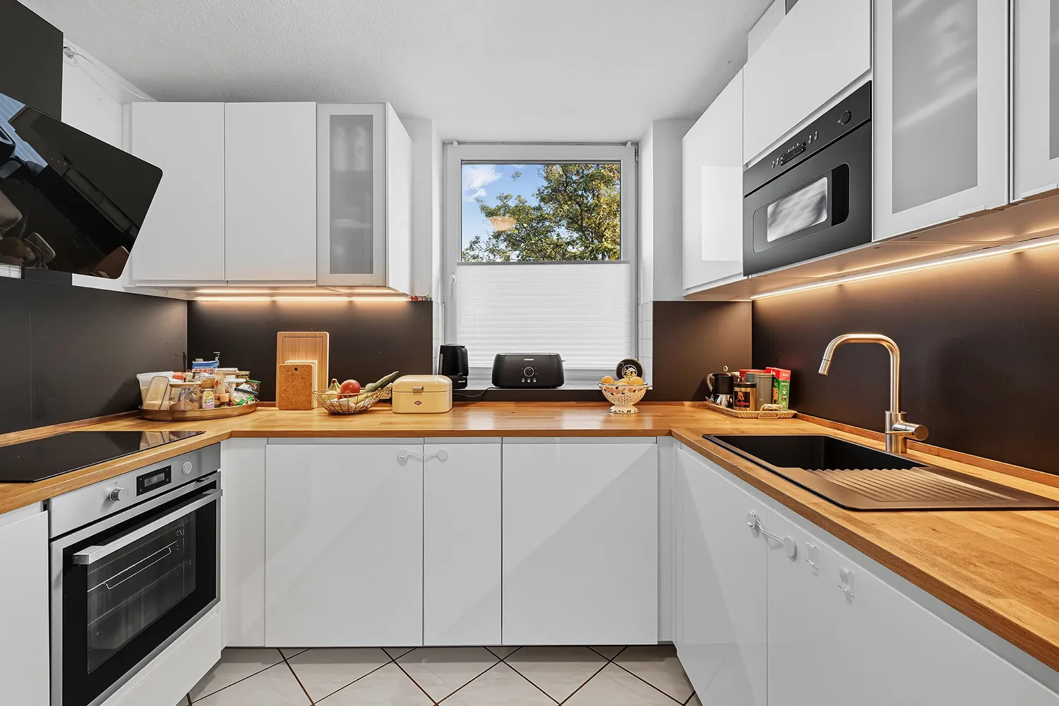 3 Zimmer Wohnung mit 94 m² in Hamburg – Bild 1