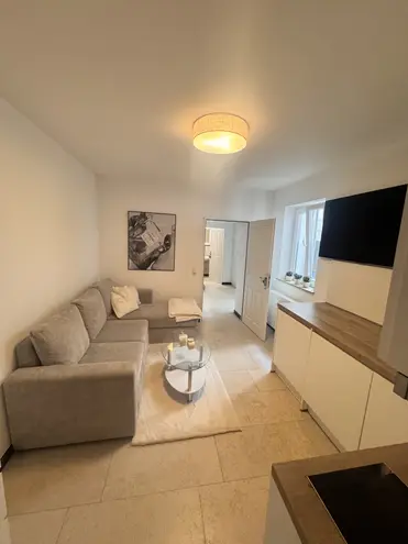 2 Zimmer Wohnung mit 34 m² in Köln – Bild 1
