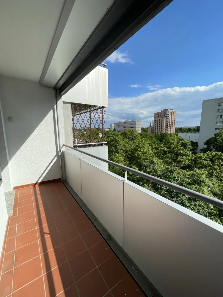 3 Zimmer Wohnung mit 80 m² in Dresden – Bild 1