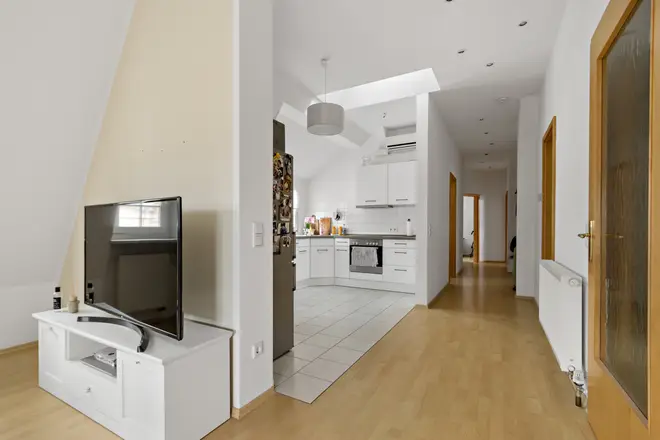 4 Zimmer Wohnung mit 120 m² in Halle (Saale) – Bild 4
