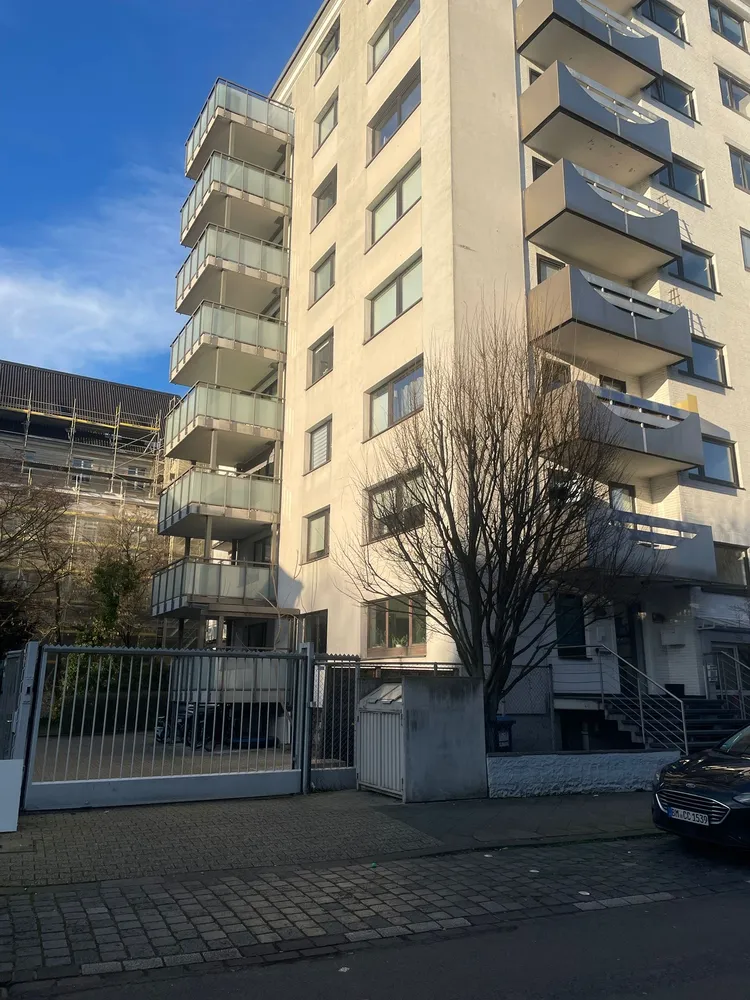 7 room apartment with 191 m² in Düsseldorf – Photo 1