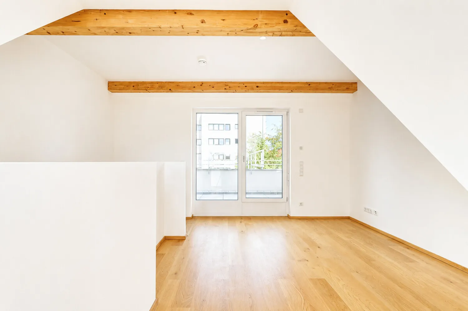 3 Zimmer Wohnung mit 117 m² in München – Bild 3