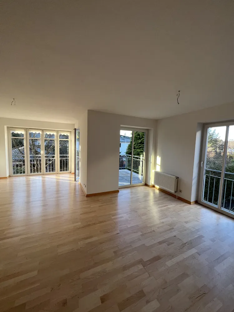 3 Zimmer Wohnung mit 93 m² in Hamburg – Bild 2