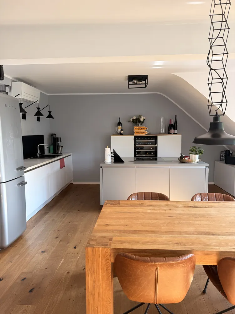 3 Zimmer Wohnung mit 94 m² in Düsseldorf – Bild 2