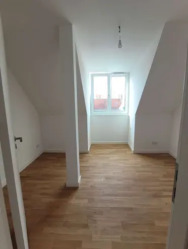 4 Zimmer Wohnung mit 95 m² in Berlin – Bild 3