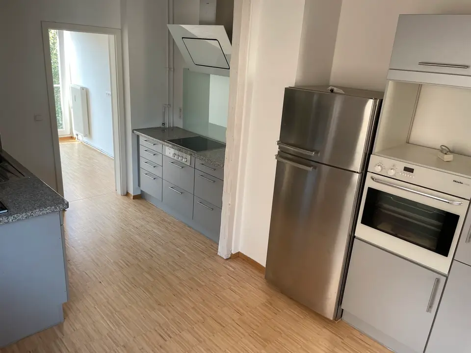 4 Zimmer Wohnung mit 85 m² in Nürtingen – Bild 2