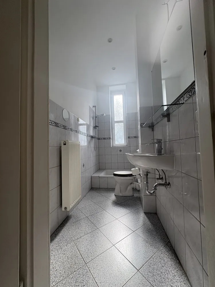 2 Zimmer Wohnung mit 56 m² in Krefeld – Bild 4