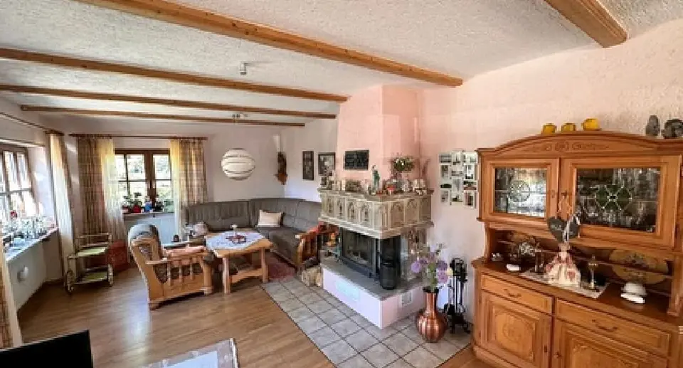 7 Zimmer Haus mit 130 m² in Saarbrücken – Bild 1