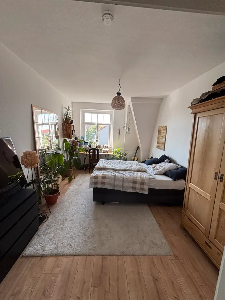3 Zimmer Wohnung mit 106 m² in Dresden – Bild 1