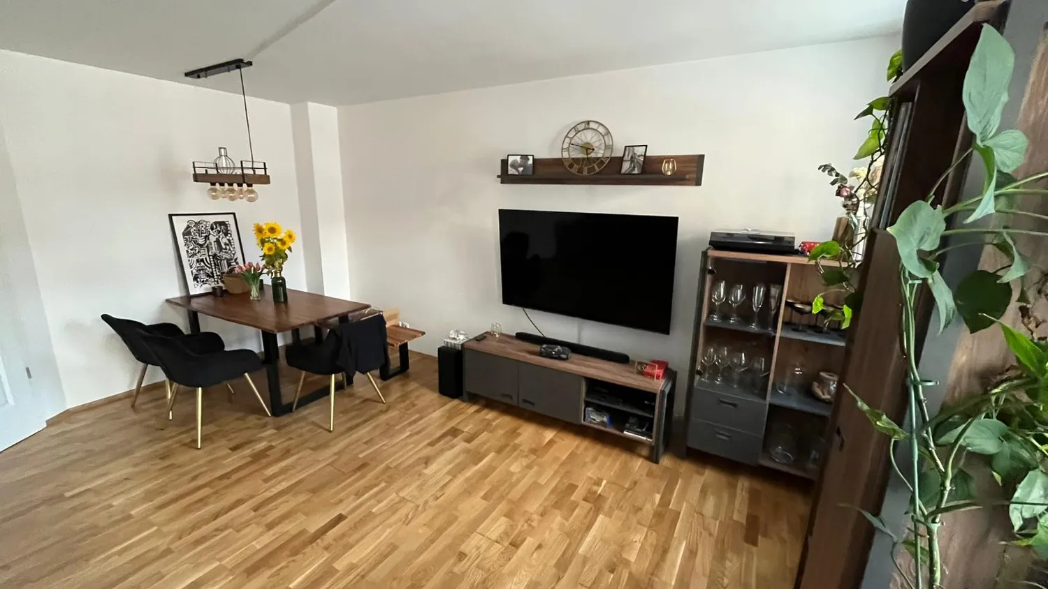 3 Zimmer Wohnung mit 100 m² in Leipzig – Bild 2