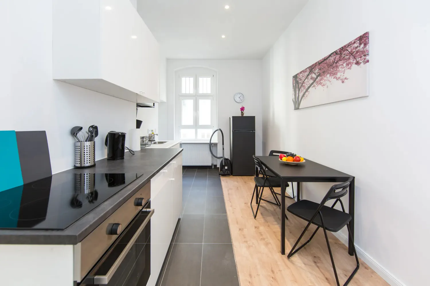 Shared room with 17 m² in Berlin – Photo 4