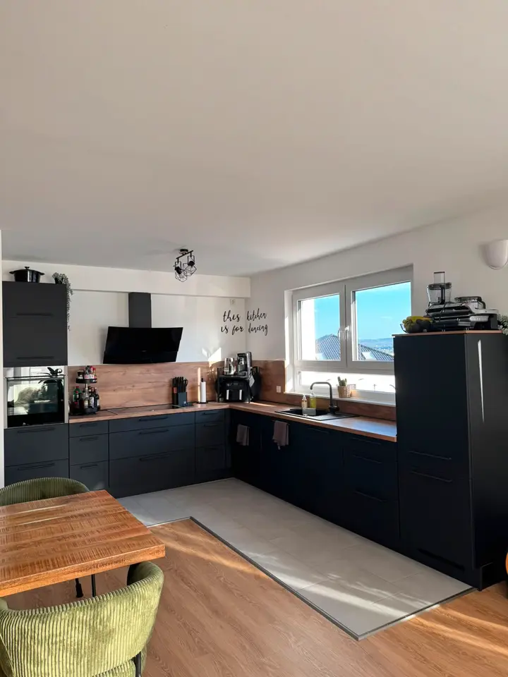4 Zimmer Wohnung mit 115 m² in Kassel – Bild 2