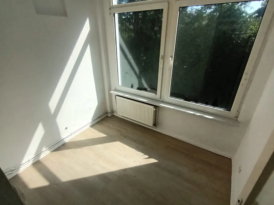 6 Zimmer Wohnung mit 100 m² in Wilhelmshaven – Bild 4