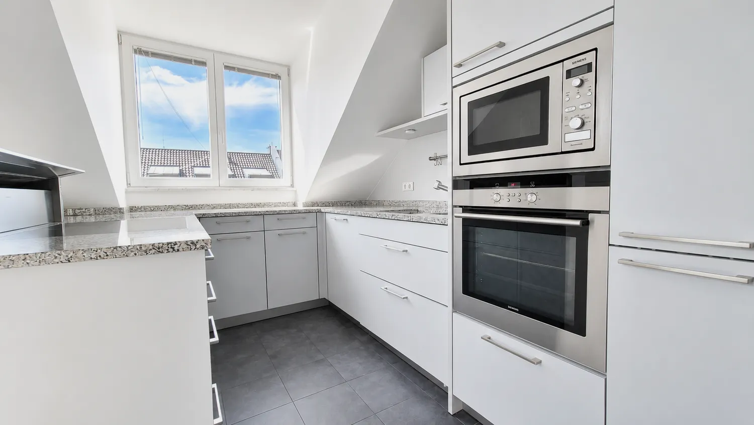 4 Zimmer Wohnung mit 141 m² in München – Bild 12