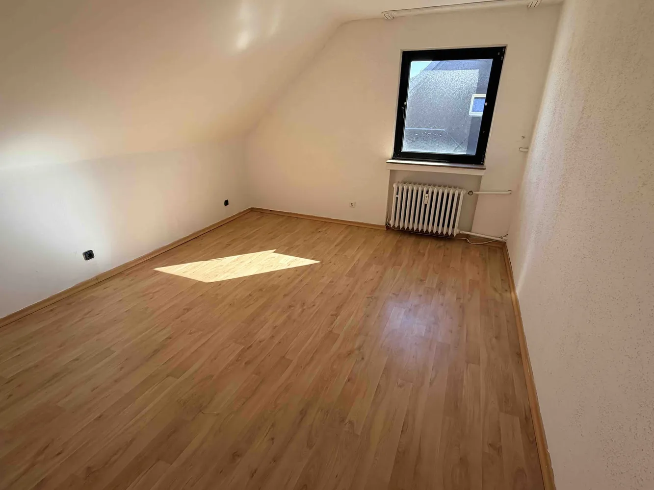 3 room apartment with 60 m² in Düsseldorf – Photo 4