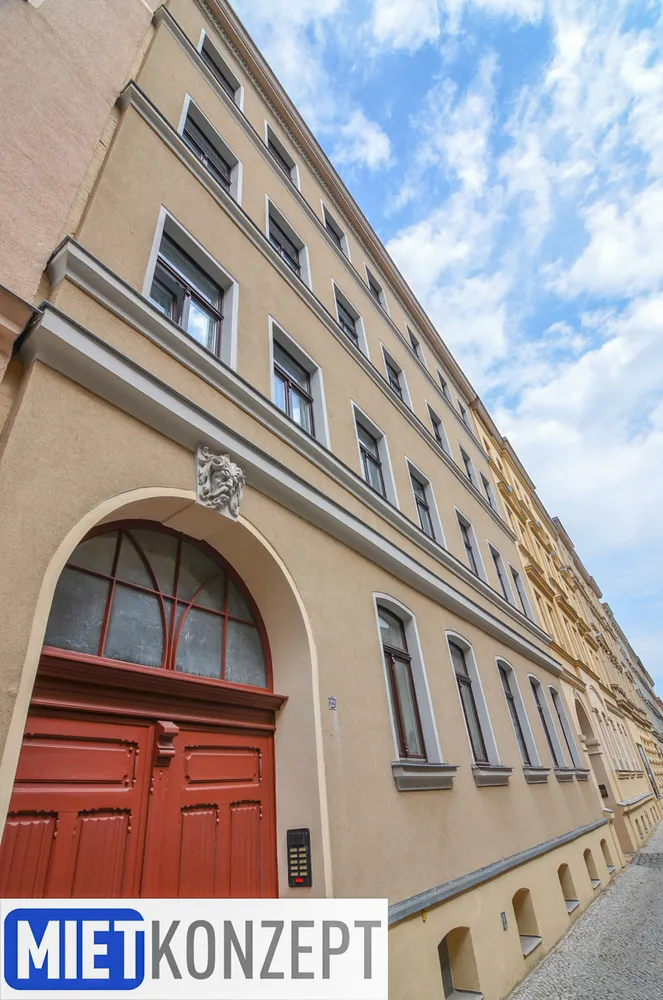 4 Zimmer Wohnung mit 80 m² in Halle (Saale) – Bild 1
