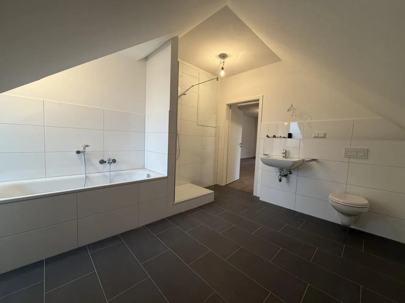 3 Zimmer Wohnung mit 101 m² in Bochum – Bild 8