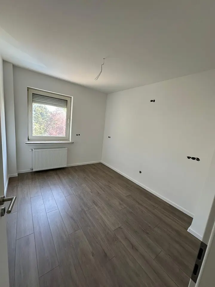 4 Zimmer Wohnung mit 100 m² in Solingen – Bild 2