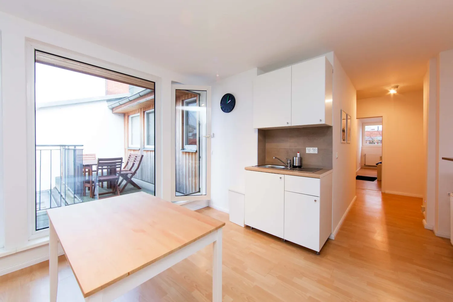 Shared room with 9 m² in Berlin – Photo 4