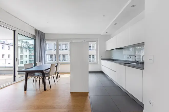 3 Zimmer Wohnung mit 108 m² in Düsseldorf – Bild 2