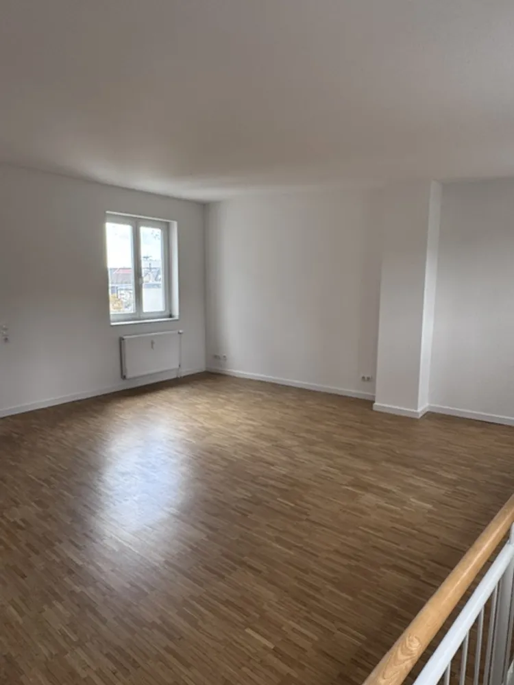 2 Zimmer Wohnung mit 107 m² in Köln – Bild 11