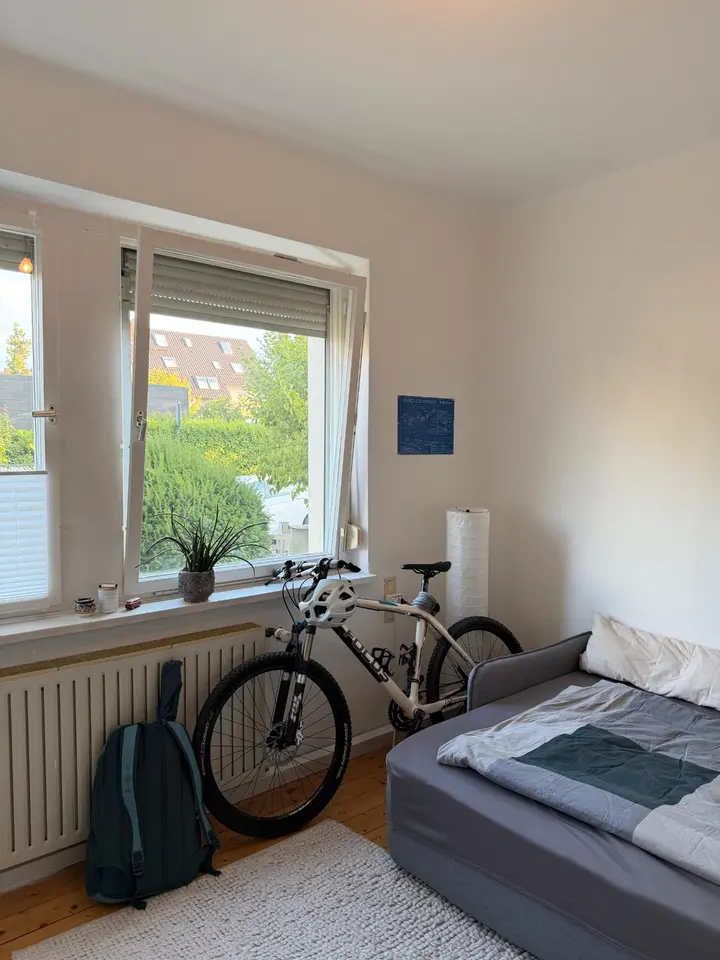 Shared room with 12 m² in Stuttgart – Photo 1