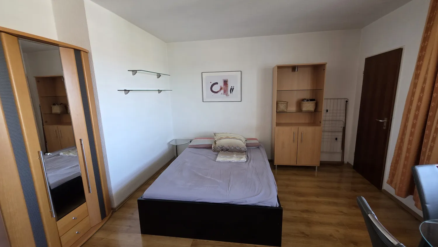 1 Zimmer Wohnung mit 30 m² in Frankfurt am Main – Bild 2