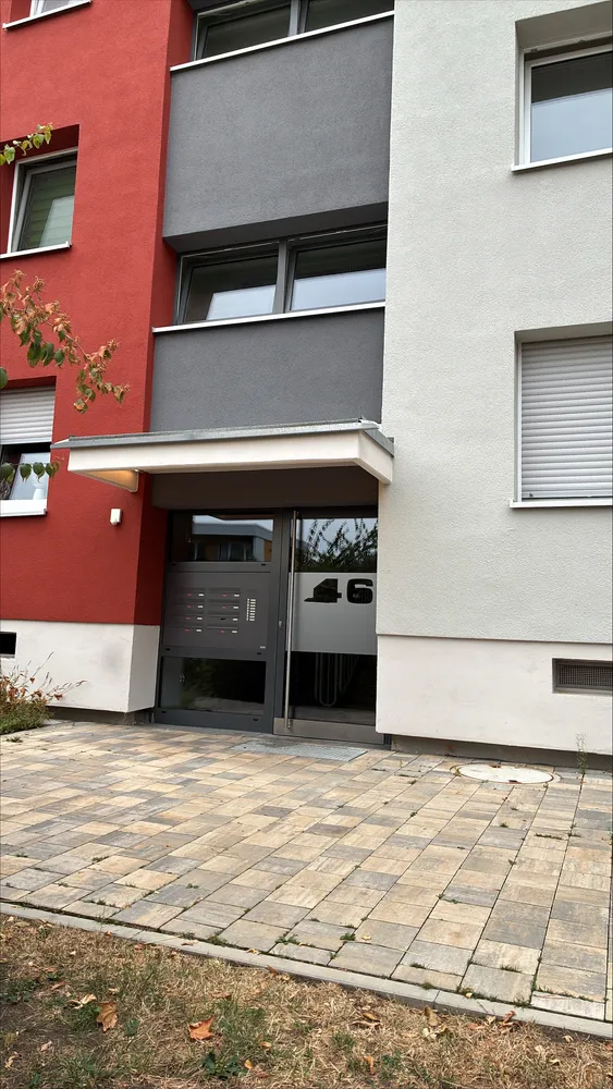 4 Zimmer Wohnung mit 80 m² in Wiesbaden – Bild 1
