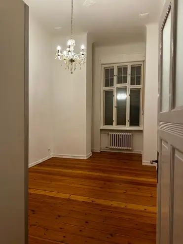 2 Zimmer Wohnung mit 79 m² in Berlin – Bild 2