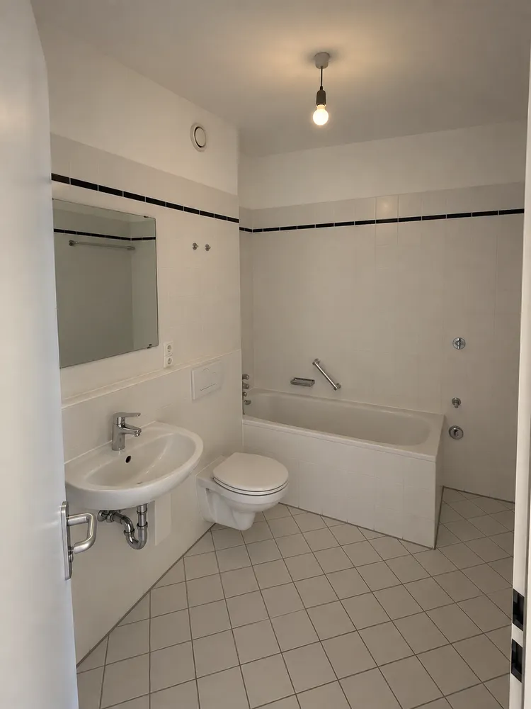 4 Zimmer Wohnung mit 116 m² in Regensburg – Bild 7