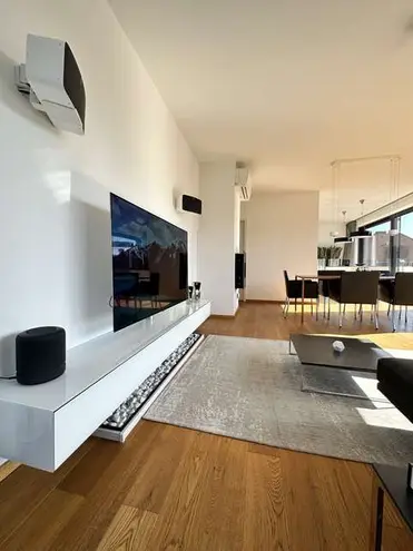 5 Zimmer Wohnung mit 202 m² in Leipzig – Bild 1