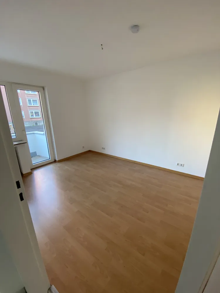 2 Zimmer Wohnung mit 56 m² in Köln – Bild 2