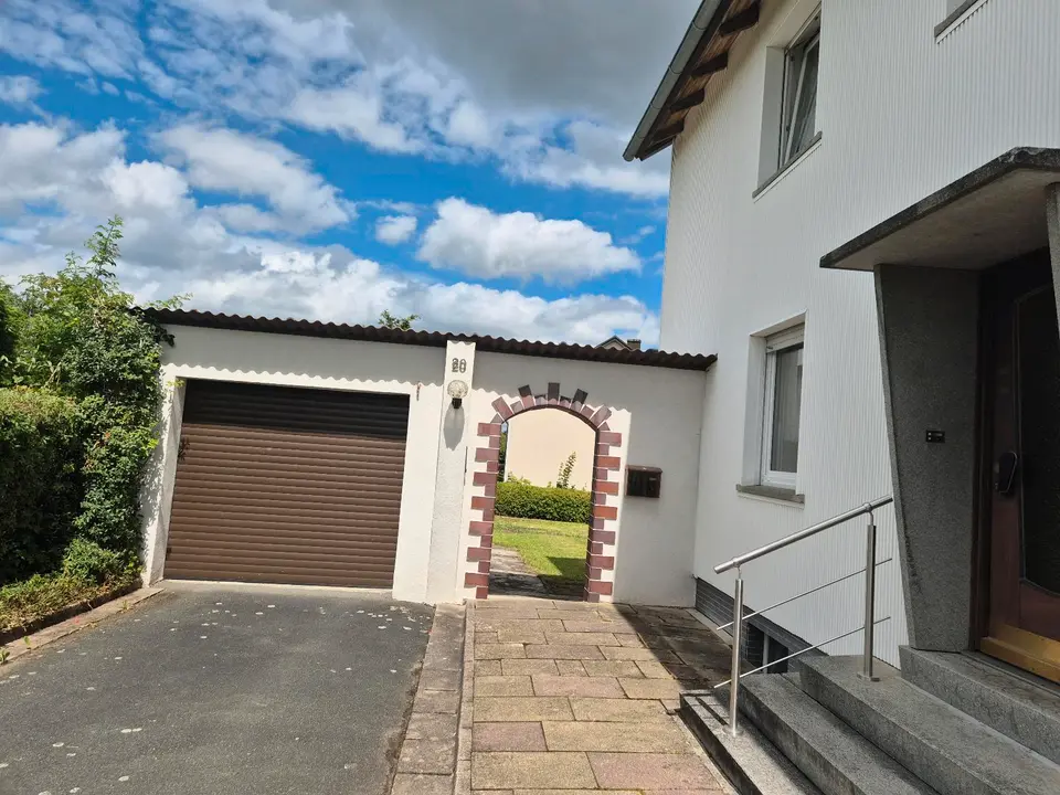 5 Zimmer Wohnung mit 144 m² in Bayreuth – Bild 2