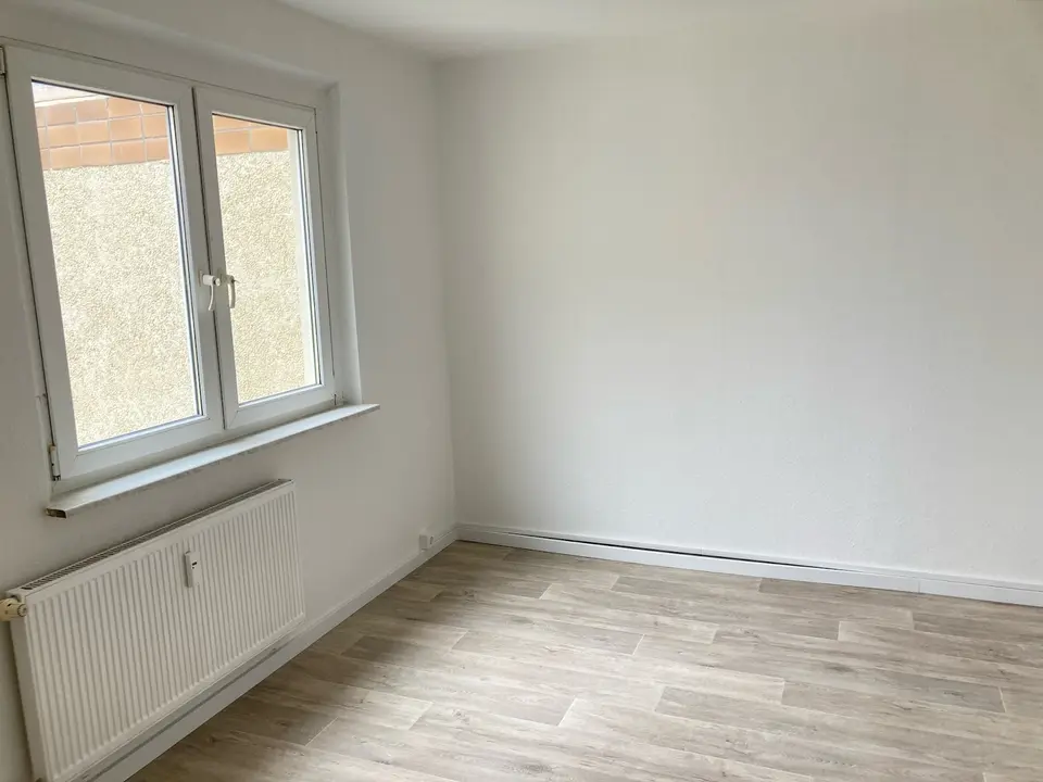 4 Zimmer Wohnung mit 90 m² in Magdeburg – Bild 2