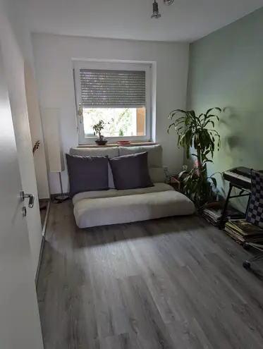 4 Zimmer Wohnung mit 75 m² in München – Bild 2