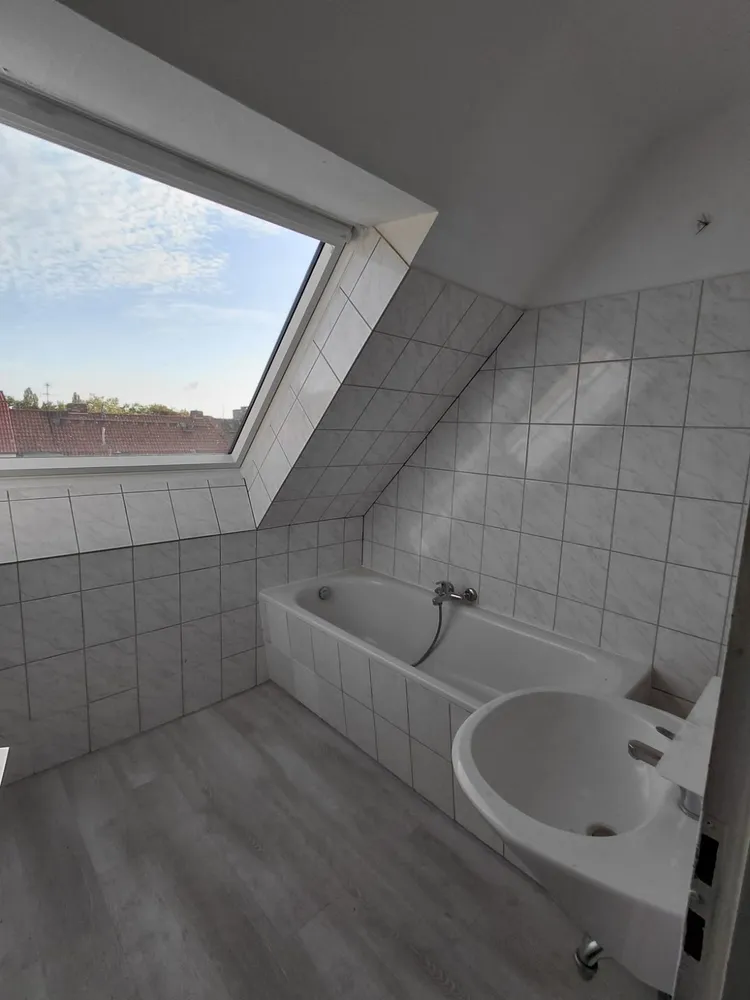 3 room apartment with 90 m² in Hanover – Photo 4