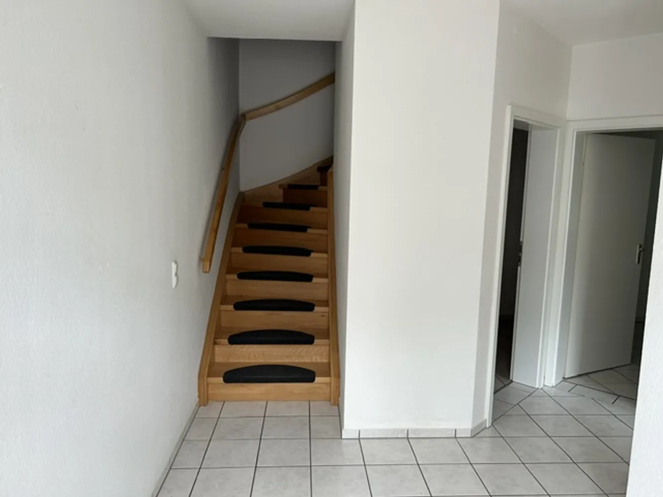 3 Zimmer Wohnung mit 83 m² in Kiel – Bild 2