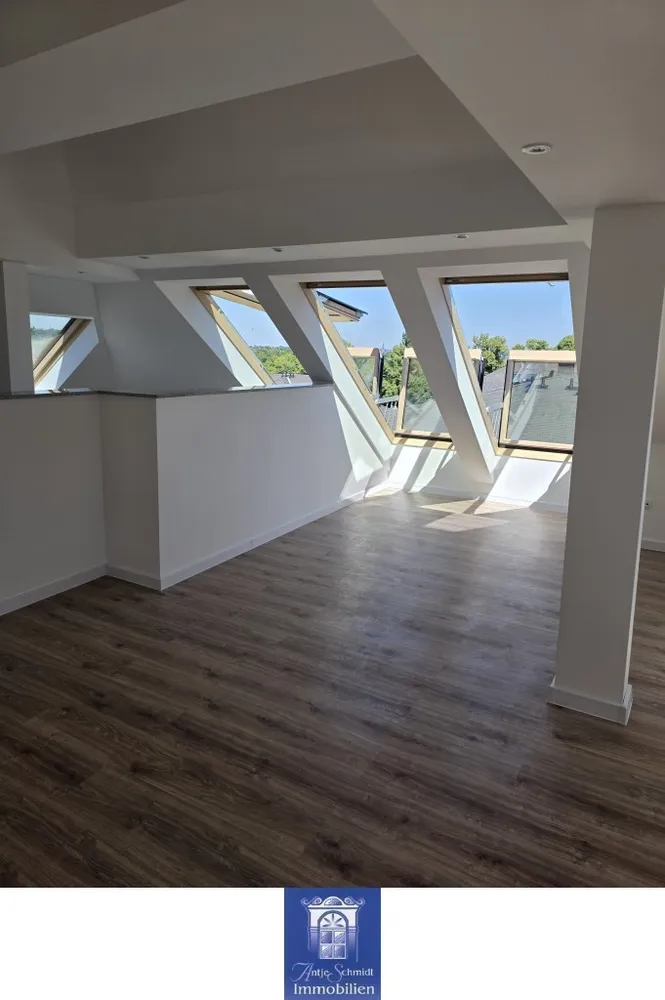 5 Zimmer Wohnung mit 120 m² in Dresden – Bild 1