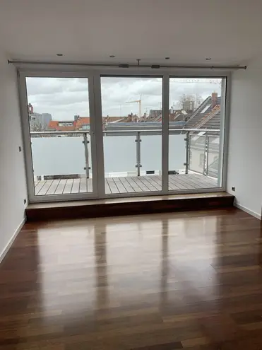3 Zimmer Wohnung mit 128 m² in Düsseldorf – Bild 2