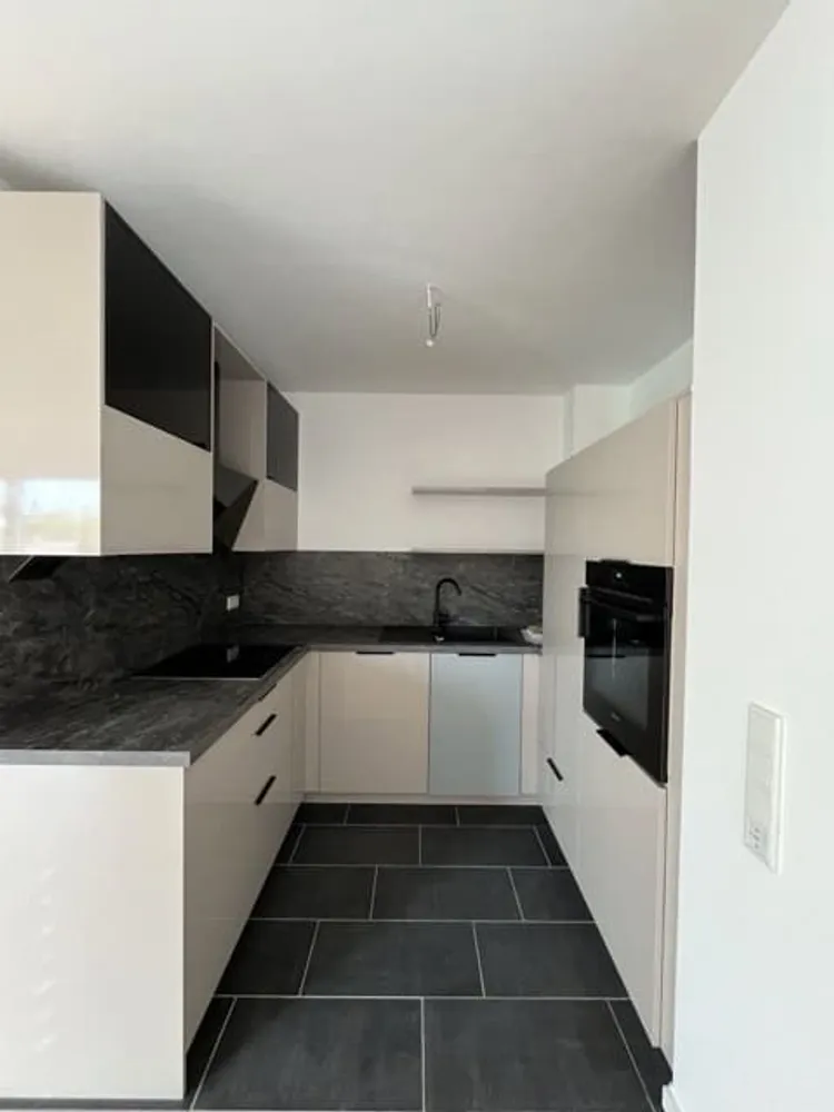 2 Zimmer Wohnung mit 66 m² in Wiesbaden – Bild 3