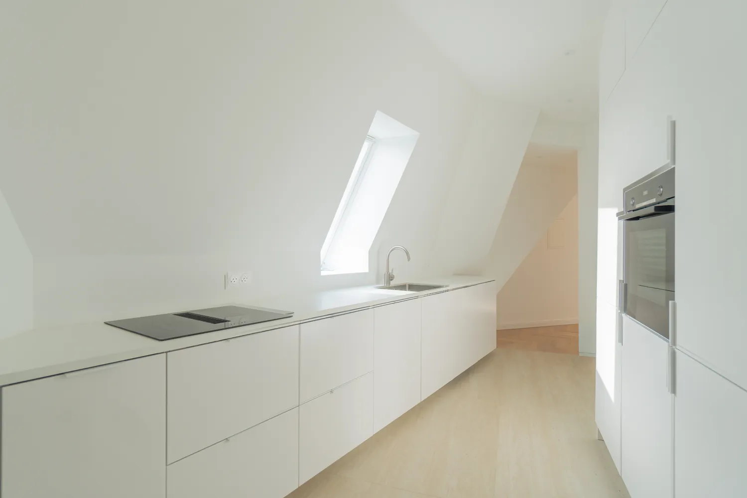 4 Zimmer Wohnung mit 150 m² in Berlin – Bild 3