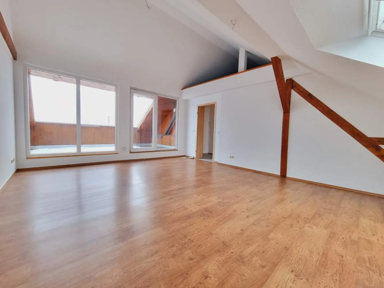 3 Zimmer Wohnung mit 88 m² in Halle (Saale) – Bild 1