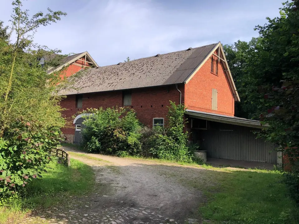 6 Zimmer Wohnung mit 250 m² in Uelzen – Bild 3