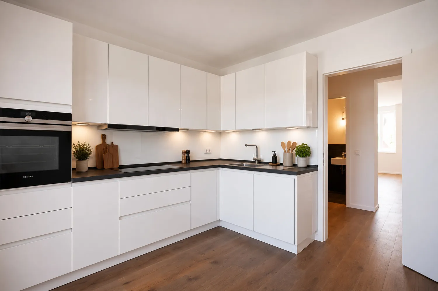 3 Zimmer Wohnung mit 99 m² in München – Bild 2
