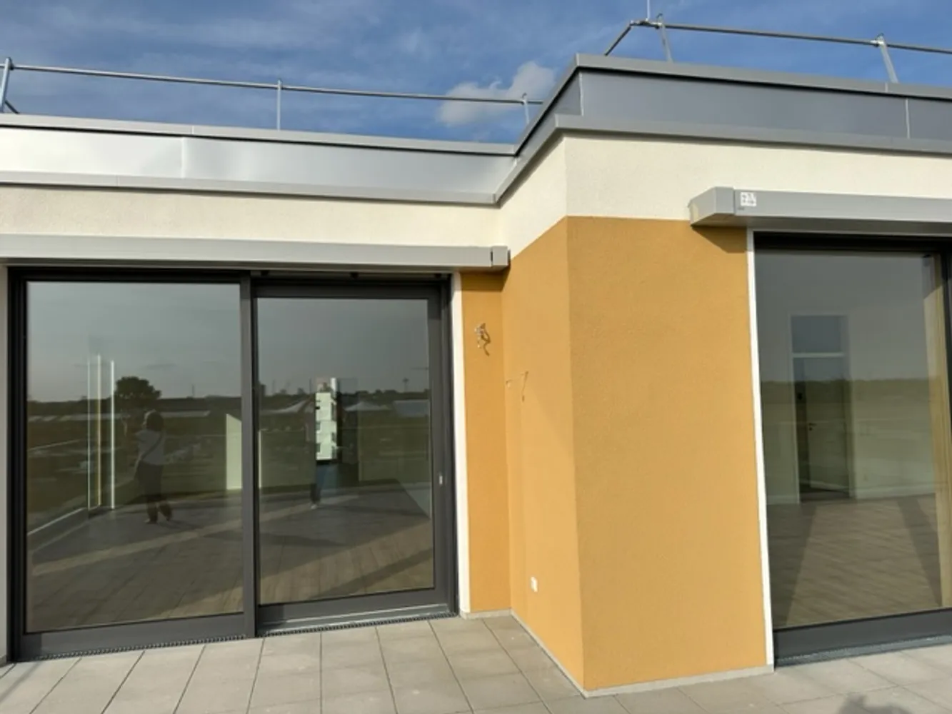 6 Zimmer Wohnung mit 181 m² in Mannheim – Bild 2