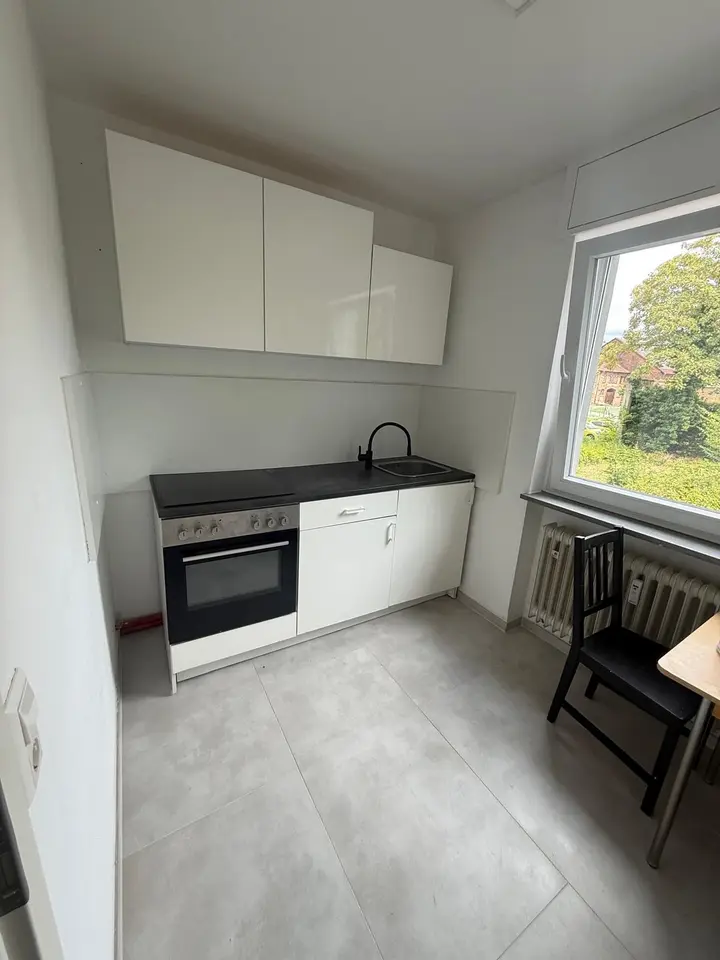 2 Zimmer Wohnung mit 43 m² in Karlsruhe – Bild 1