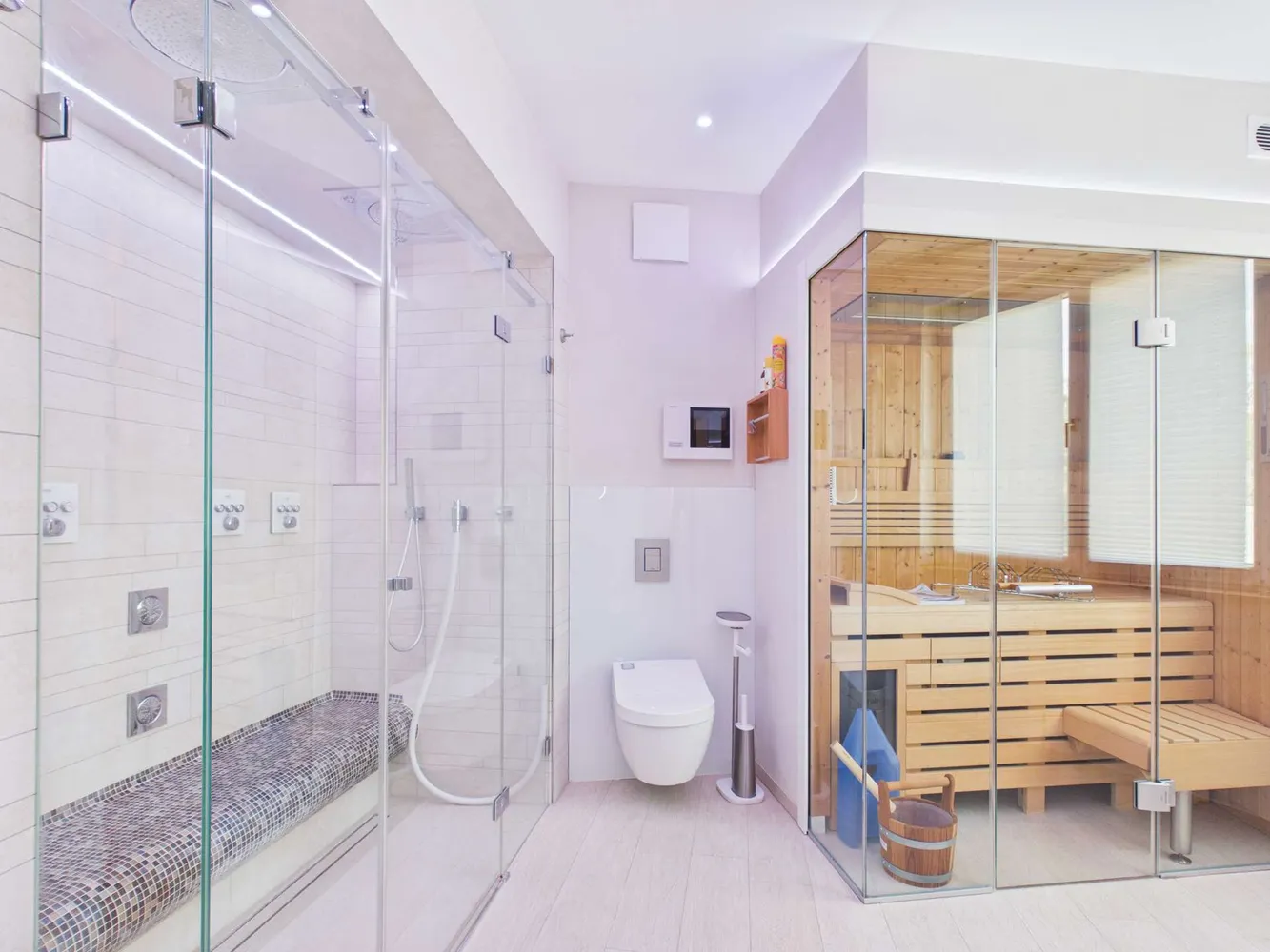 6 Zimmer Wohnung mit 210 m² in Berlin – Bild 3