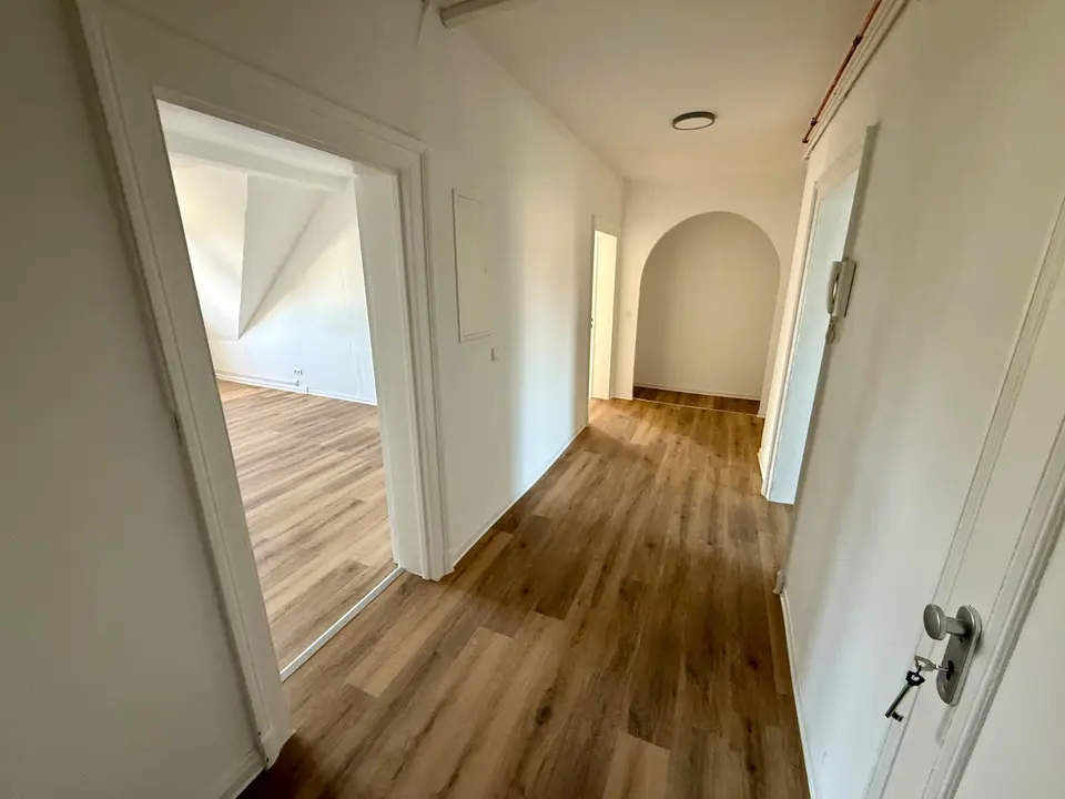 7 Zimmer Wohnung mit 150 m² in Kassel – Bild 7