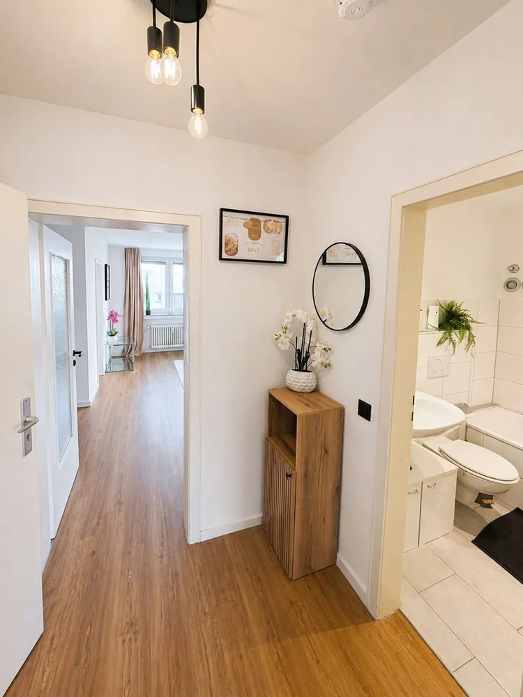 2 Zimmer Wohnung mit 55 m² in Köln – Bild 4